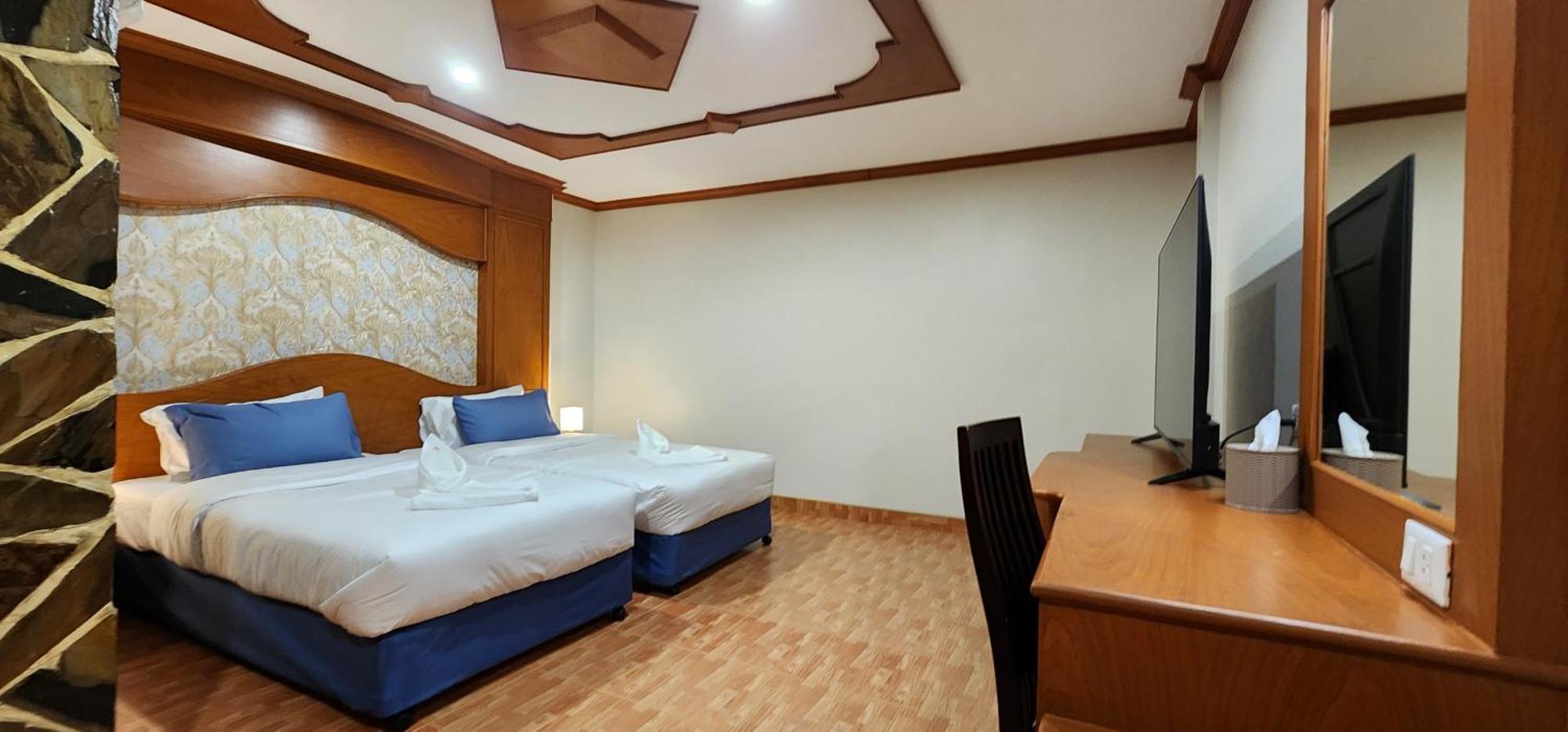 Arya Suites Patong Beach Exterior foto